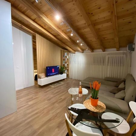 Lovely Loft 1-Bedroom In The Heart Of Tiranë Luaran gambar