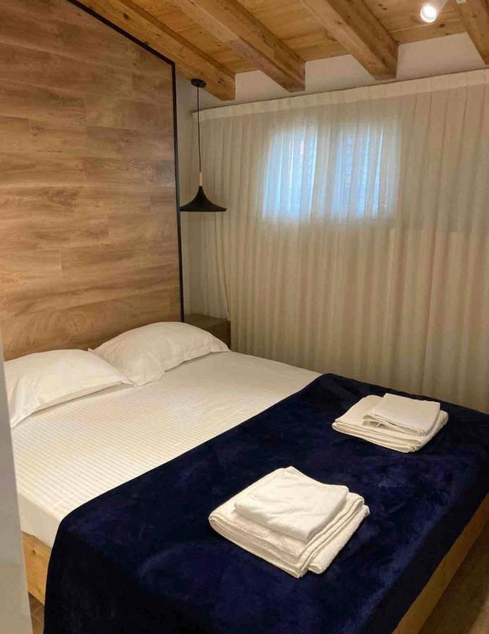 Lovely Loft 1-Bedroom In The Heart Of Tiranë Luaran gambar